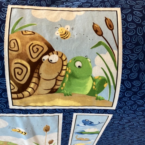 “PAUL & SHELDON” CRIB BLANKET AWESOME COLORS OF TURTLES FROGS AND FISH. BRANDNEW - Picture 3 of 10